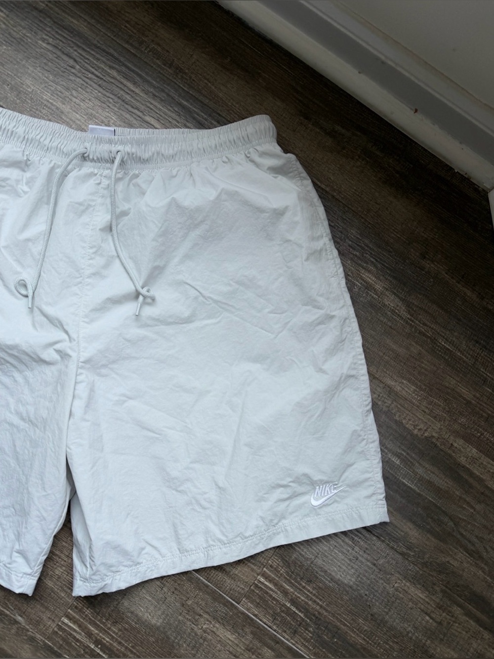 Nike white swimming trunks size large men’s - Picture 2 of 4